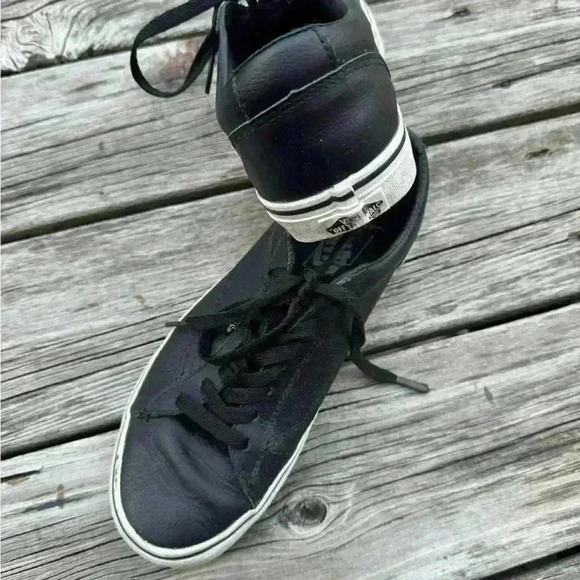 Vans leather shoes. Fall season start - Picture 5 of 7